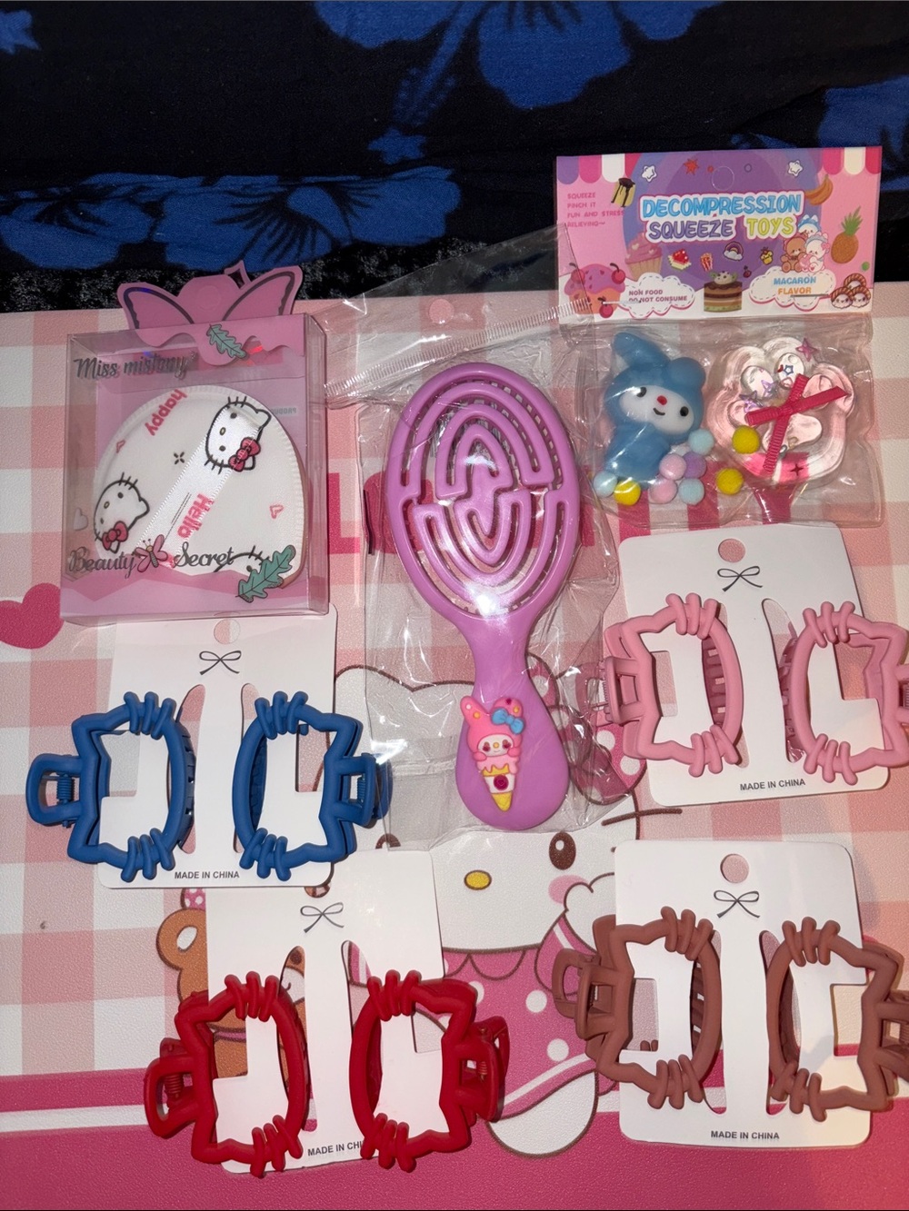 Hello Kitty Hair Clip Set with Pink Mini Brush